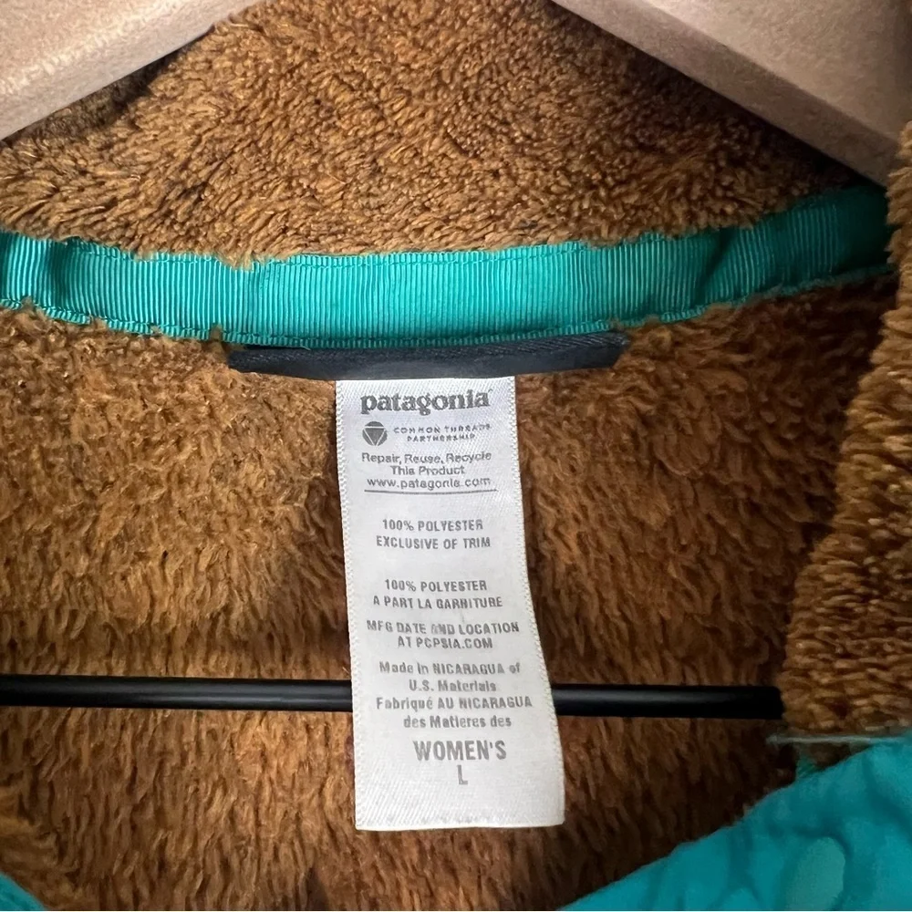 Patagonia Brown and Teal Re-Tool Snap Pullover - Picture 4 of 4